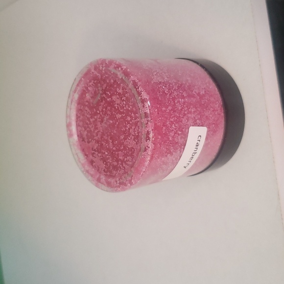 New release cranberry body scrub - Picture 2 of 2